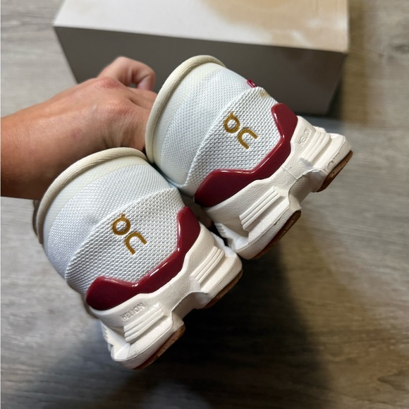 •ON CLOUD• CLOUD X4 PEARL IVORY SNEAKERS - Picture 10 of 11